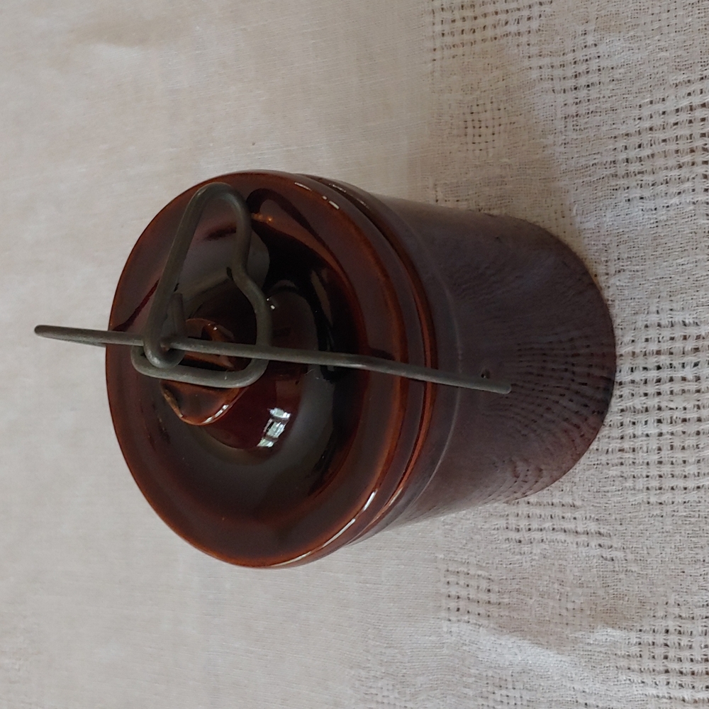 Vintage Stoneware Country Crock - Picture 3 of 16
